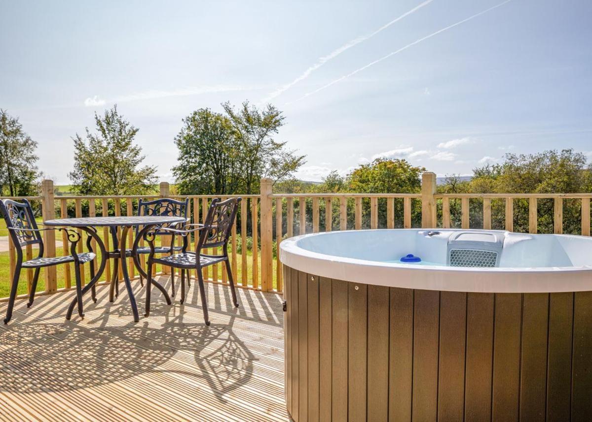 Great Harlow Views Newby  Exteriér fotografie